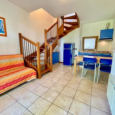 וילה House With Shared Pool
